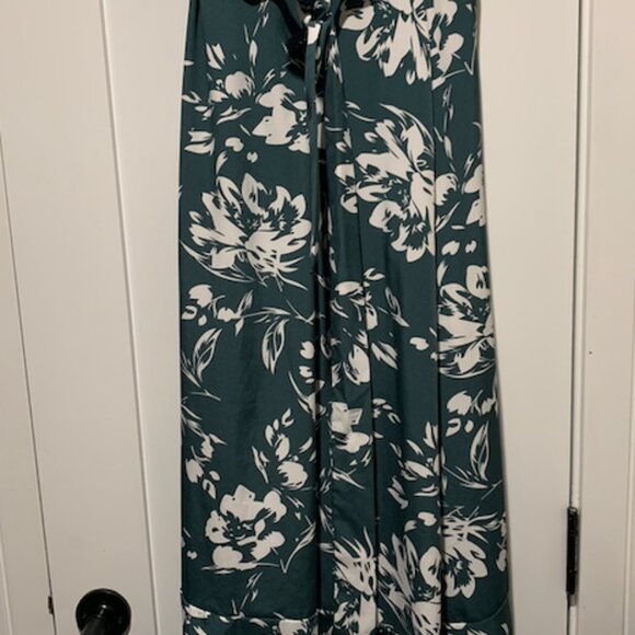 SHEIN floral wrap skirt (size S) - Picture 3 of 4